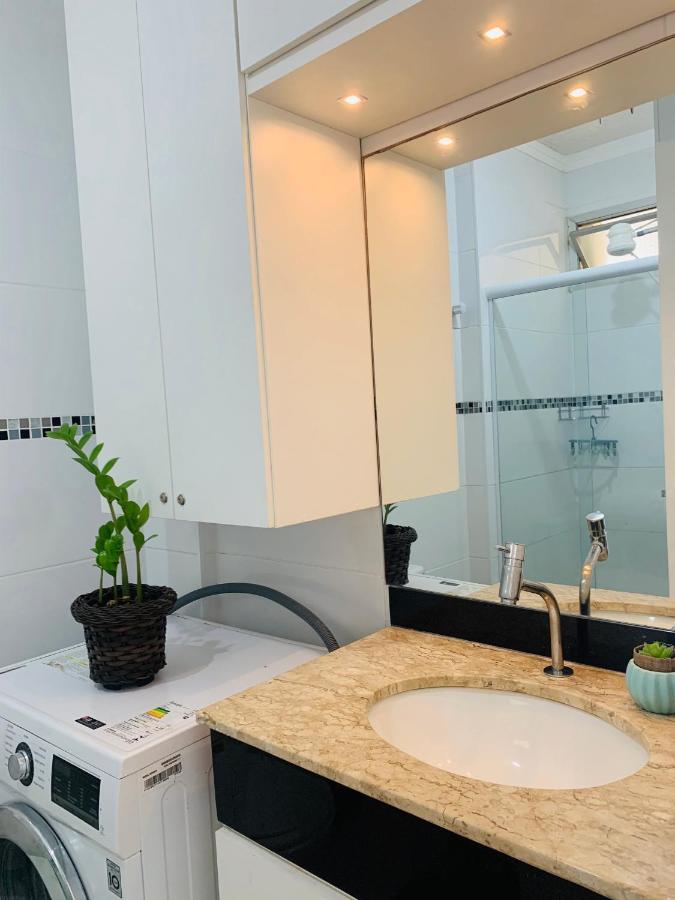 Apart Guaruja